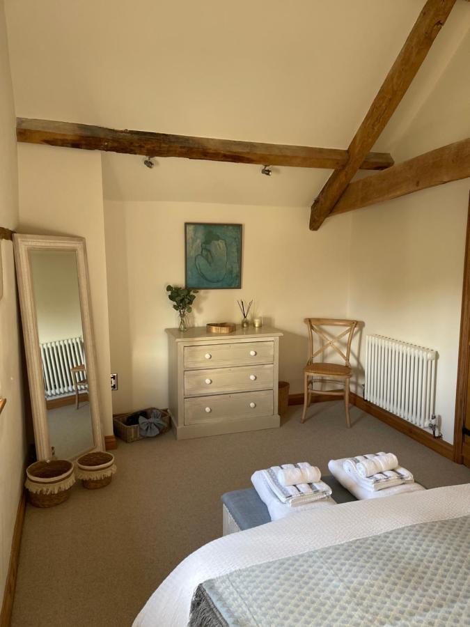 צ'לטנהם The Cider Barn - Spacious First Floor Apartment Set Within Barn Conversion מראה חיצוני תמונה