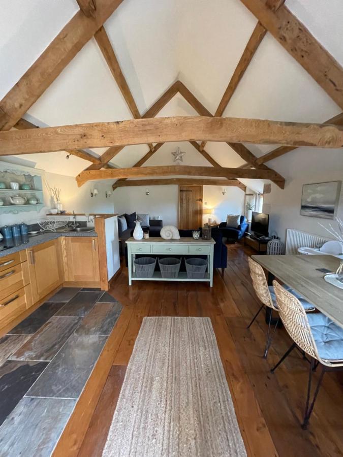 צ'לטנהם The Cider Barn - Spacious First Floor Apartment Set Within Barn Conversion מראה חיצוני תמונה